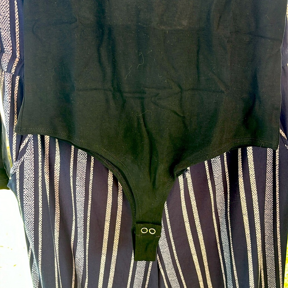 Top - Picture 4 of 5